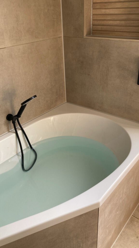 Luxe Badkamer Renovatie Rotterdam Maatwerk Toilet En Badkamer Interieur Max De Aannemer Ligbad